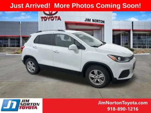 White 2018 Chevrolet Trax LT for sale in Tulsa, OK