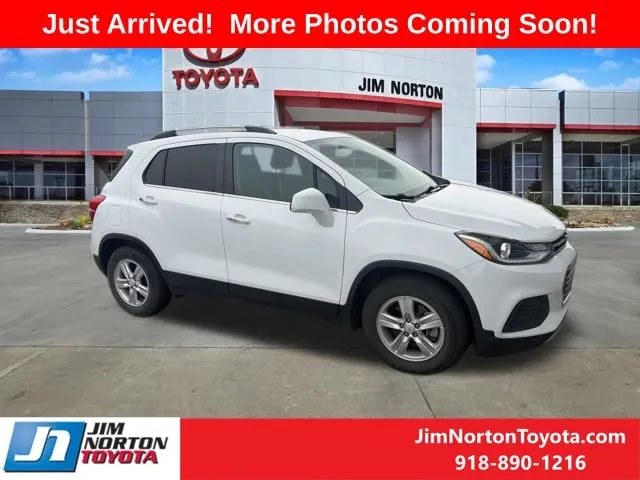 White 2018 Chevrolet Trax LT for sale in Tulsa, OK