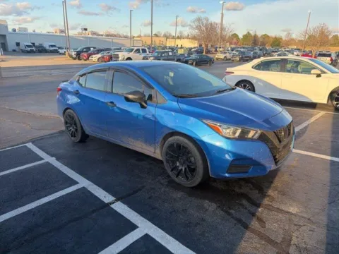 Blue 2021 Nissan Versa 1.6 SV for sale in Tulsa, OK