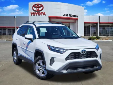 White 2025 Toyota RAV4 XLE for sale in Tulsa, OK
