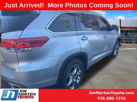 More photos of 2019 Toyota Highlander Limited Platinum at Jim Norton Toyota, OK