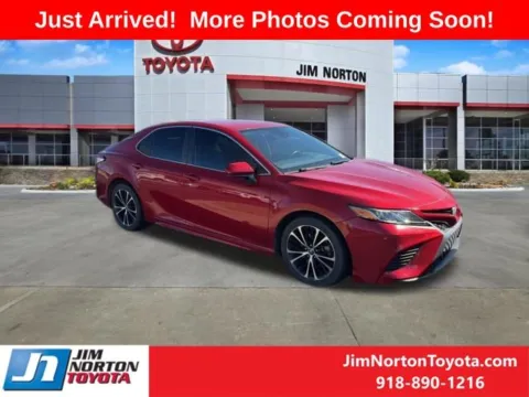Red 2020 Toyota Camry SE for sale in Tulsa, OK