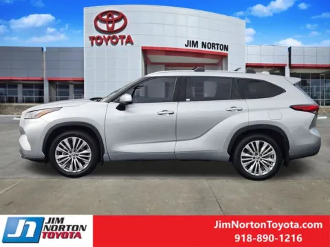 More photos of 2023 Toyota Highlander Hybrid Platinum at Jim Norton Toyota, OK