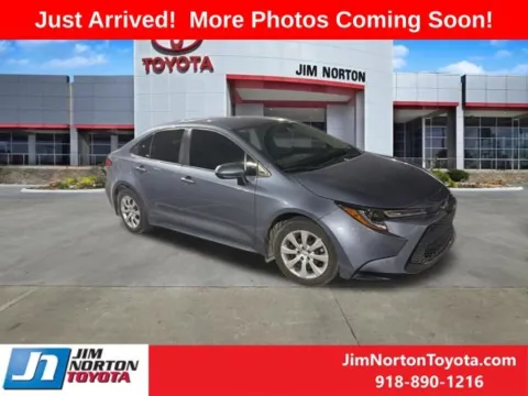Gray 2022 Toyota Corolla LE for sale in Tulsa, OK
