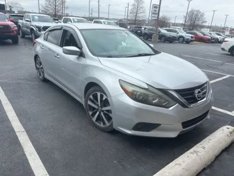 Silver 2016 Nissan Altima 2.5 SR for sale in Tulsa, OK