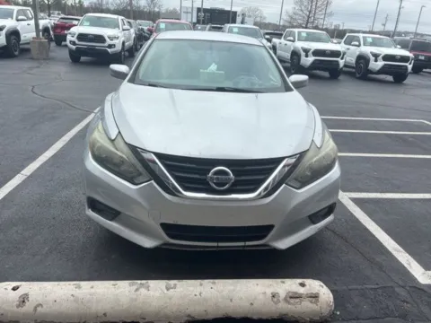 Photos of 2016 Nissan Altima 2.5 SR for sale in Tulsa, OK at Jim Norton Toyota