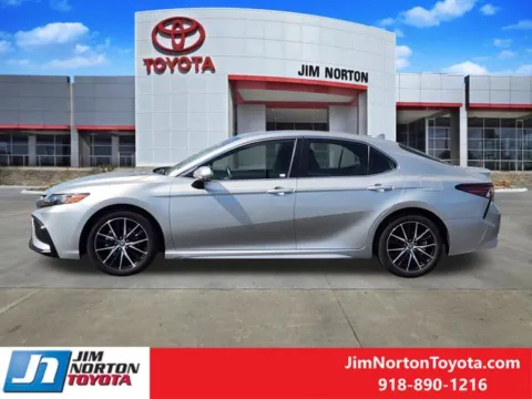 More photos of 2024 Toyota Camry SE at Jim Norton Toyota, OK