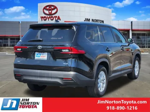 More photos of 2025 Toyota Grand Highlander XLE at Jim Norton Toyota, OK