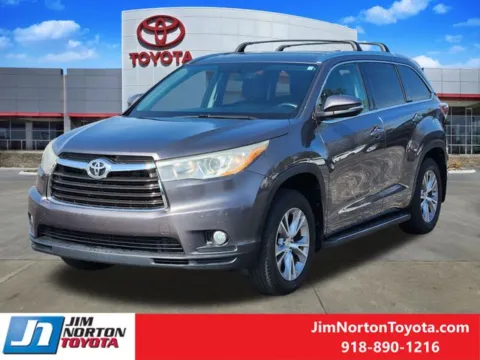Another view of 2014 Toyota Highlander XLE V6 for sale in Tulsa, OK at Jim Norton Toyota