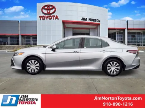 More photos of 2023 Toyota Camry Hybrid LE at Jim Norton Toyota, OK