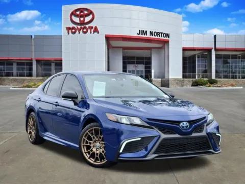 Blue 2023 Toyota Camry Hybrid SE for sale in Tulsa, OK