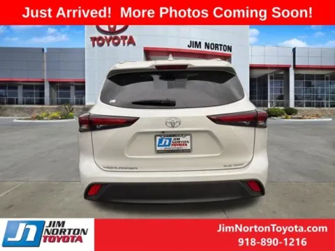More photos of 2025 Toyota Highlander XLE at Jim Norton Toyota, OK