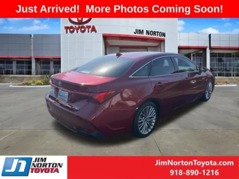 More photos of 2021 Toyota Avalon Hybrid Limited at Jim Norton Toyota, OK