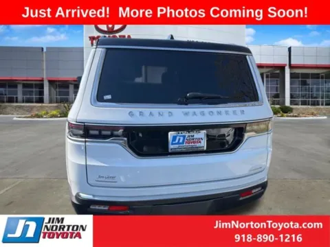 More photos of 2022 Jeep Grand Wagoneer Series II at Jim Norton Toyota, OK