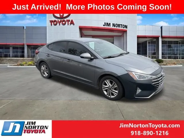 Gray 2019 Hyundai Elantra SEL for sale in Tulsa, OK