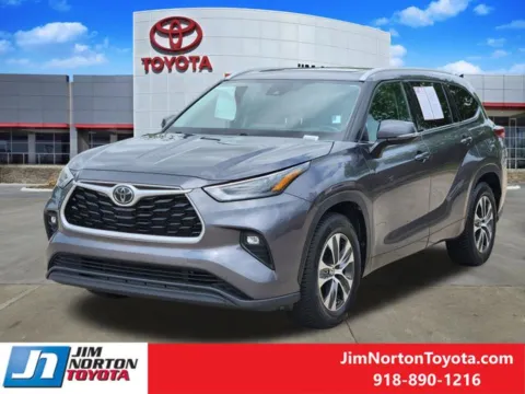 Another view of 2022 Toyota Highlander XLE for sale in Tulsa, OK at Jim Norton Toyota