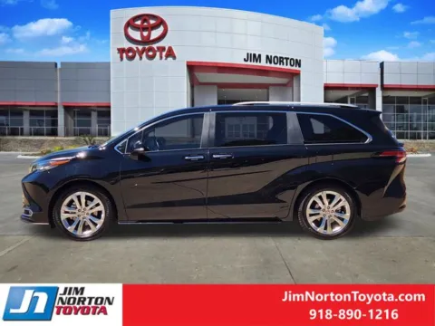 More photos of 2024 Toyota Sienna Platinum at Jim Norton Toyota, OK