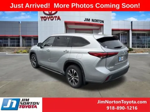 More photos of 2020 Toyota Highlander XLE at Jim Norton Toyota, OK