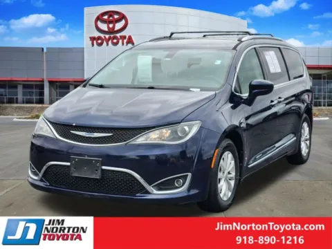 Another view of 2018 Chrysler Pacifica Touring L for sale in Tulsa, OK at Jim Norton Toyota
