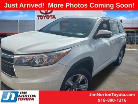 Another view of 2016 Toyota Highlander Limited Platinum V6 for sale in Tulsa, OK at Jim Norton Toyota