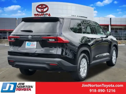 More photos of 2025 Toyota Grand Highlander XLE at Jim Norton Toyota, OK