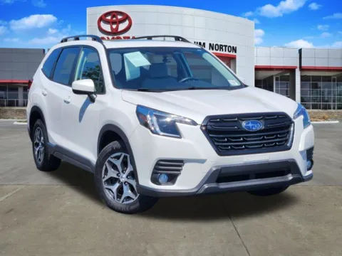 White 2023 Subaru Forester Premium for sale in Tulsa, OK