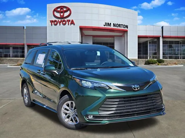 Black 2026 Toyota Sienna XLE for sale in Tulsa, OK