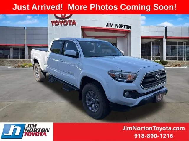 White 2017 Toyota Tacoma SR5 for sale in Tulsa, OK