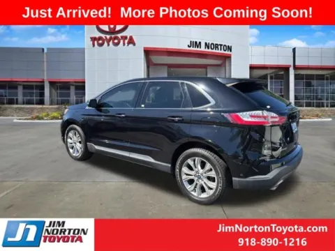 More photos of 2019 Ford Edge Titanium at Jim Norton Toyota, OK