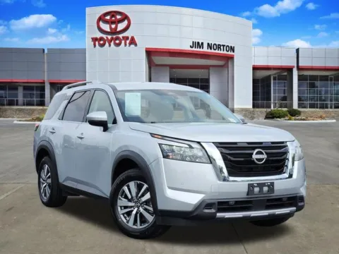 Silver 2025 Nissan Pathfinder SL for sale in Tulsa, OK