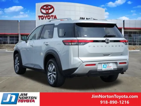 More photos of 2025 Nissan Pathfinder SL at Jim Norton Toyota, OK