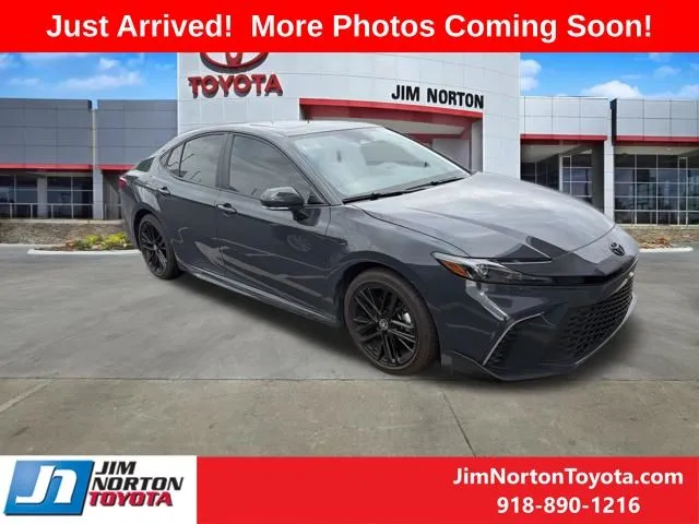 Black 2025 Toyota Camry SE for sale in Tulsa, OK