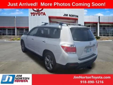 More photos of 2012 Toyota Highlander Limited at Jim Norton Toyota, OK