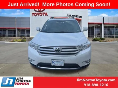 Photos of 2012 Toyota Highlander Limited for sale in Tulsa, OK at Jim Norton Toyota