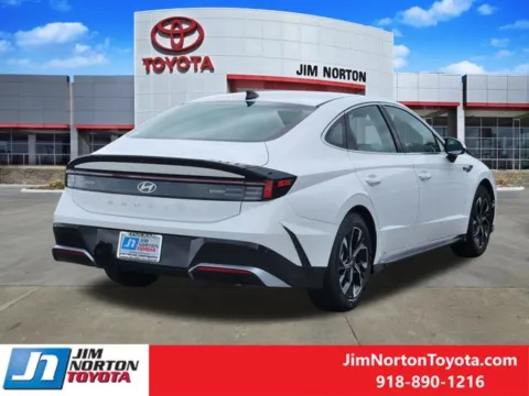 More photos of 2025 Hyundai Sonata SEL at Jim Norton Toyota, OK
