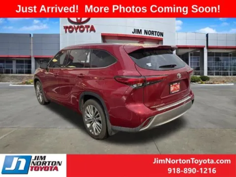 More photos of 2021 Toyota Highlander Platinum at Jim Norton Toyota, OK