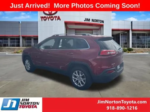 More photos of 2015 Jeep Cherokee Latitude at Jim Norton Toyota, OK