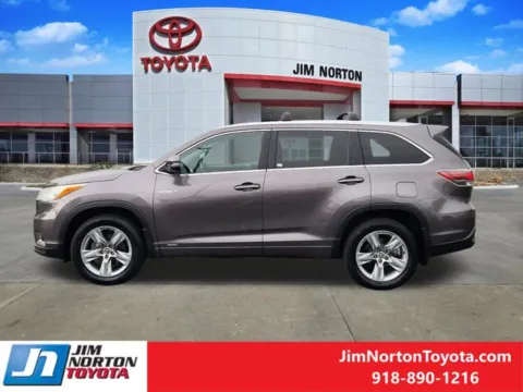 More photos of 2016 Toyota Highlander Hybrid Limited at Jim Norton Toyota, OK
