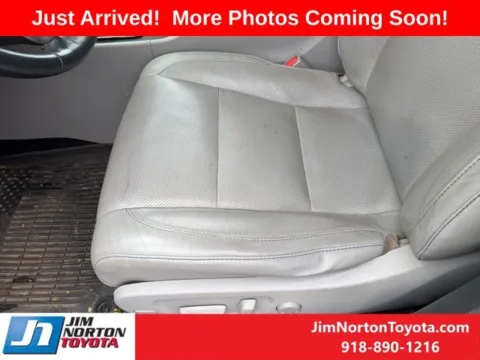 More photos of 2016 Toyota Highlander Hybrid Limited at Jim Norton Toyota, OK