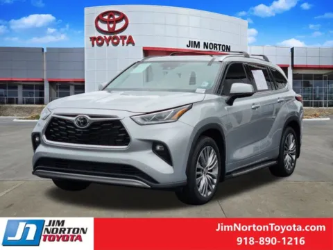 Another view of 2022 Toyota Highlander Platinum for sale in Tulsa, OK at Jim Norton Toyota