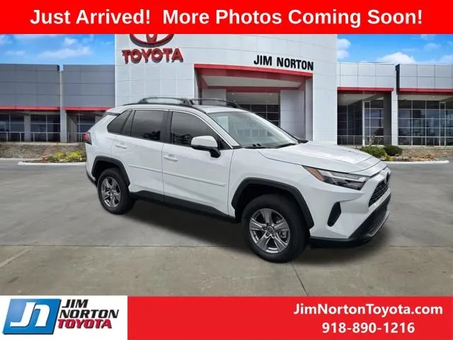 White 2025 Toyota RAV4 XLE for sale in Tulsa, OK