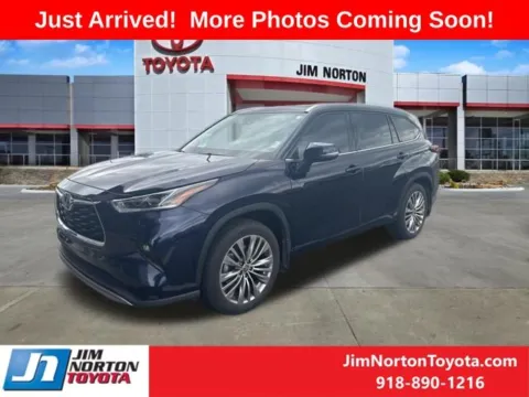 Photos of 2021 Toyota Highlander Platinum for sale in Tulsa, OK at Jim Norton Toyota