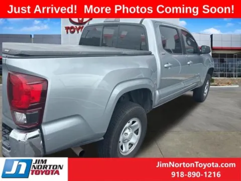 More photos of 2022 Toyota Tacoma SR5 at Jim Norton Toyota, OK