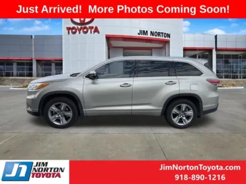 More photos of 2016 Toyota Highlander Limited Platinum V6 at Jim Norton Toyota, OK