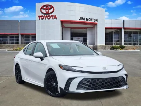 White 2025 Toyota Camry SE for sale in Tulsa, OK