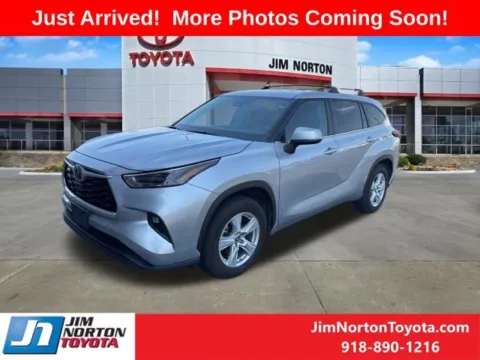 Photos of 2023 Toyota Highlander LE for sale in Tulsa, OK at Jim Norton Toyota