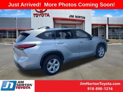Another view of 2023 Toyota Highlander LE for sale in Tulsa, OK at Jim Norton Toyota