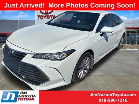 Another view of 2020 Toyota Avalon XLE for sale in Tulsa, OK at Jim Norton Toyota