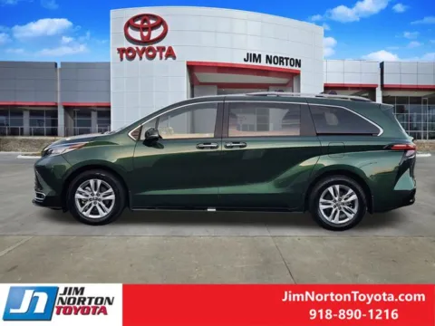 More photos of 2025 Toyota Sienna Limited at Jim Norton Toyota, OK