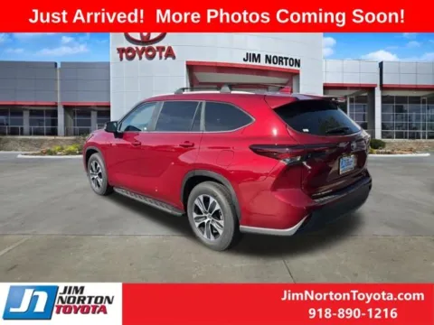 Another view of 2025 Toyota Highlander XLE for sale in Tulsa, OK at Jim Norton Toyota